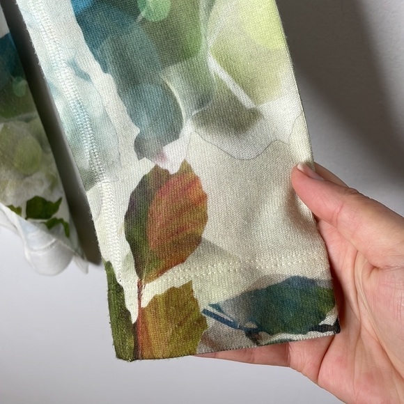 Soft surroundings roses garden floral long sleeve top - Picture 4 of 9